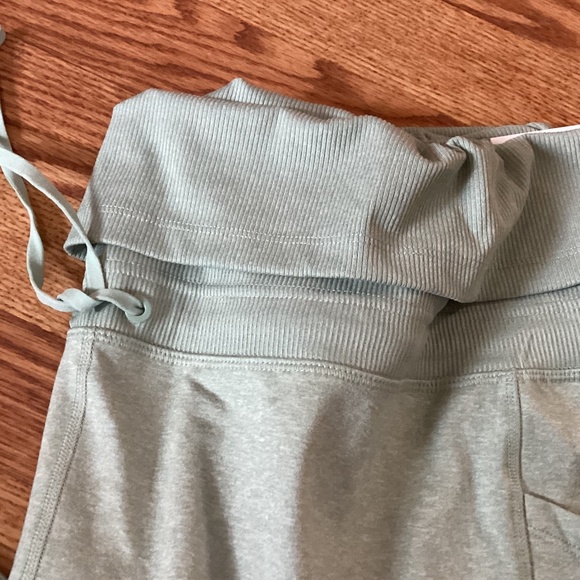 Cozecore Light Sage Green Go-Dry Drawstring High Rise Leggings/Joggers 3X - Picture 3 of 5